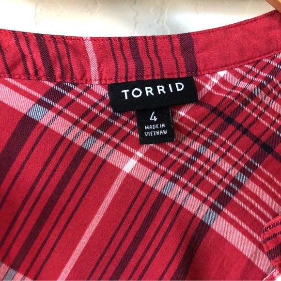 Torrid|Challis Button Front Dolman Sleeve Top in Red Plaid Pattern, Size 4X - Picture 8 of 11